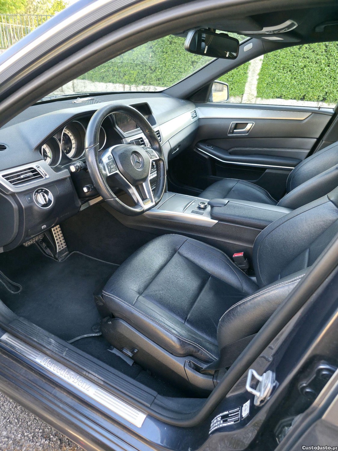 Mercedes-Benz E 300 Edition DH — fotografia 3