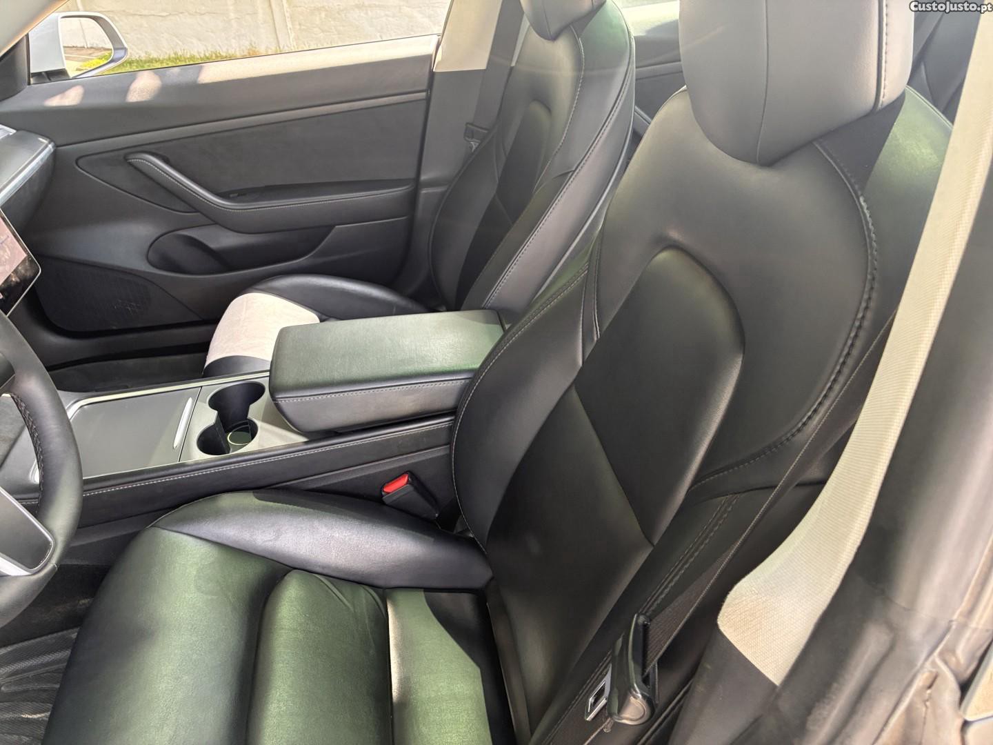 Tesla Model 3 Standard Range Plus RWD — fotografia 5