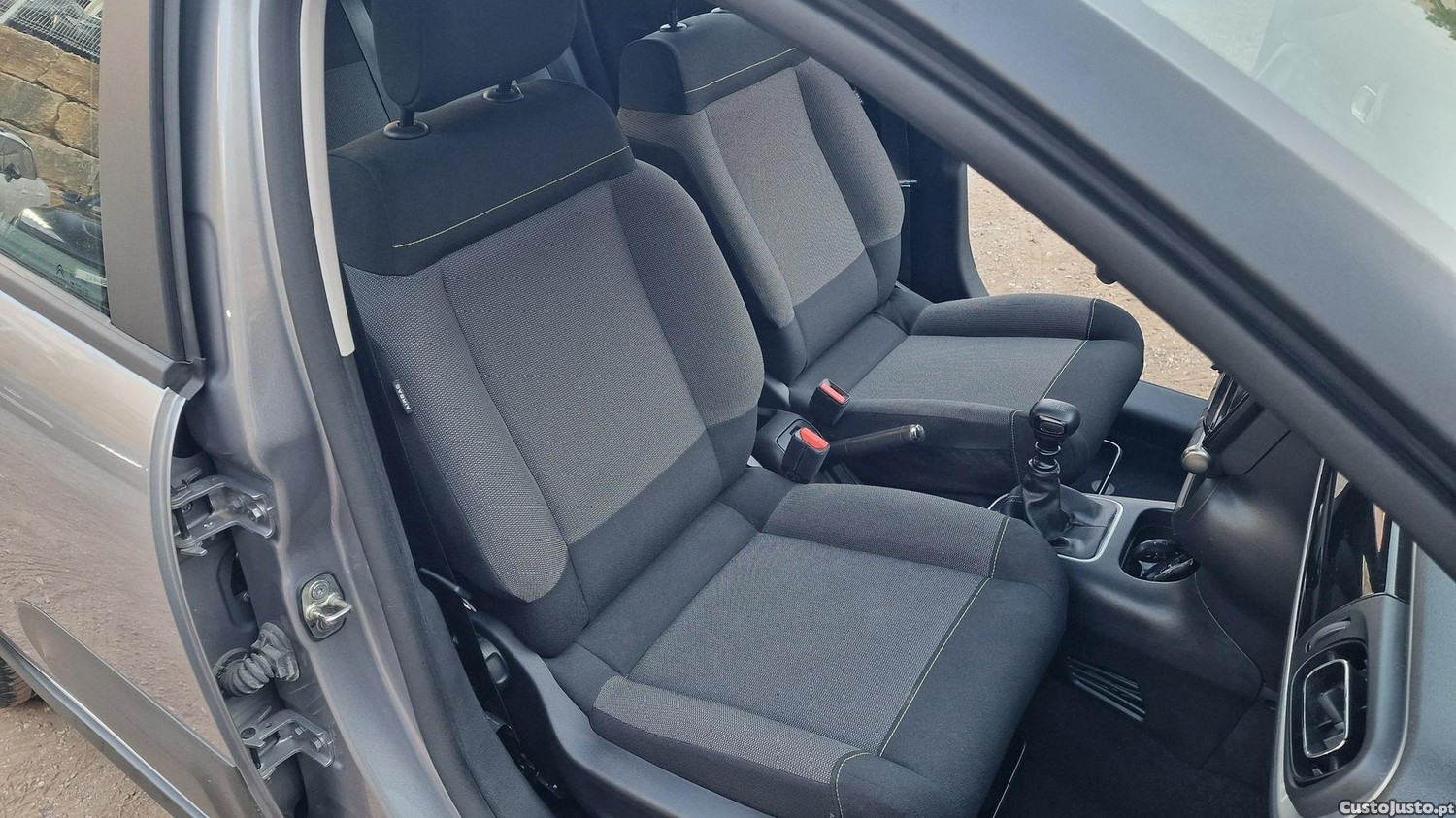 Citroën C3 1.2 PureTech Shine Pack — fotografia 3
