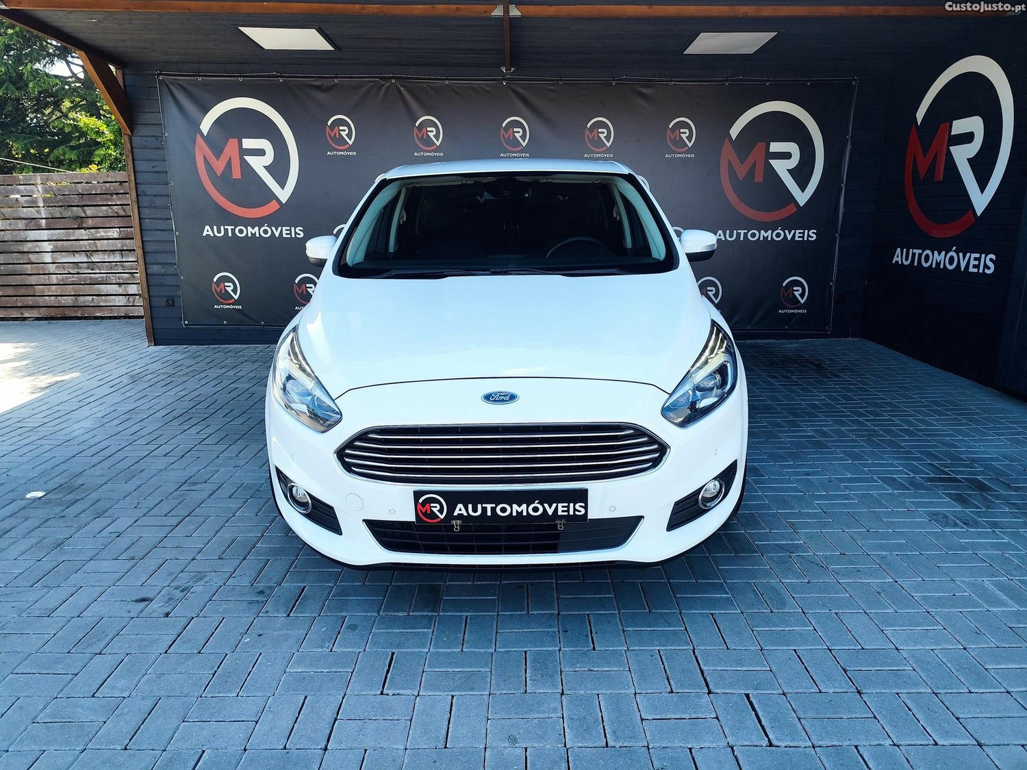 Ford S-Max 2.0 TDCi Titanium Powershift — photo 3