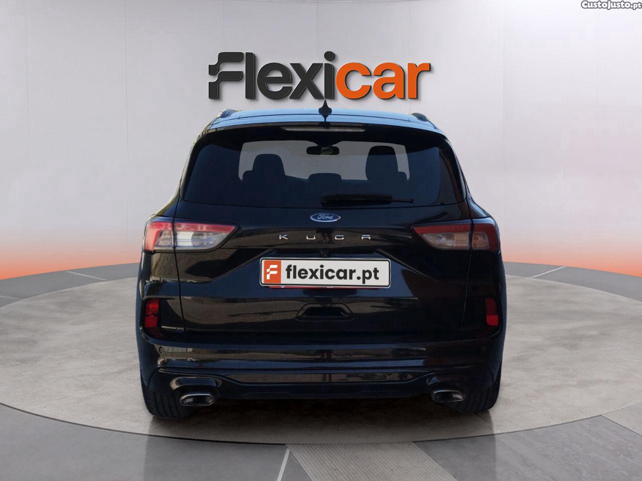 Ford Kuga 1.5 TDCi EcoBlue ST-Line — fotografia 12
