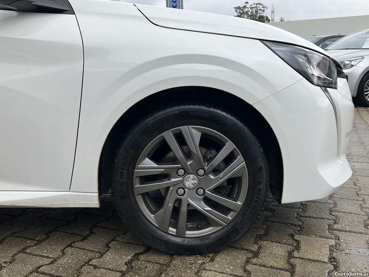 Peugeot 208 1.2 Pure Tech Active Pack — fotografia 4