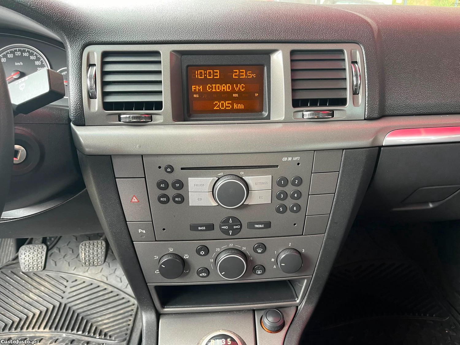 Opel Vectra 1.9 CDTI | 120 CV — fotografia 3