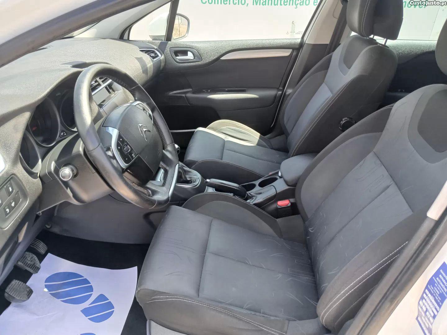 Citroën C4 1.6 e-hdi air.seduction — fotografia 11