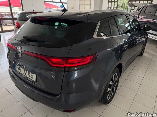 Renault Mégane iv sport tourer 1.5 BLUE DCI LIMITED — fotografia 13