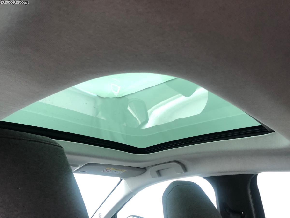 Citroën e-C4 50 kWh Shine — fotografia 4