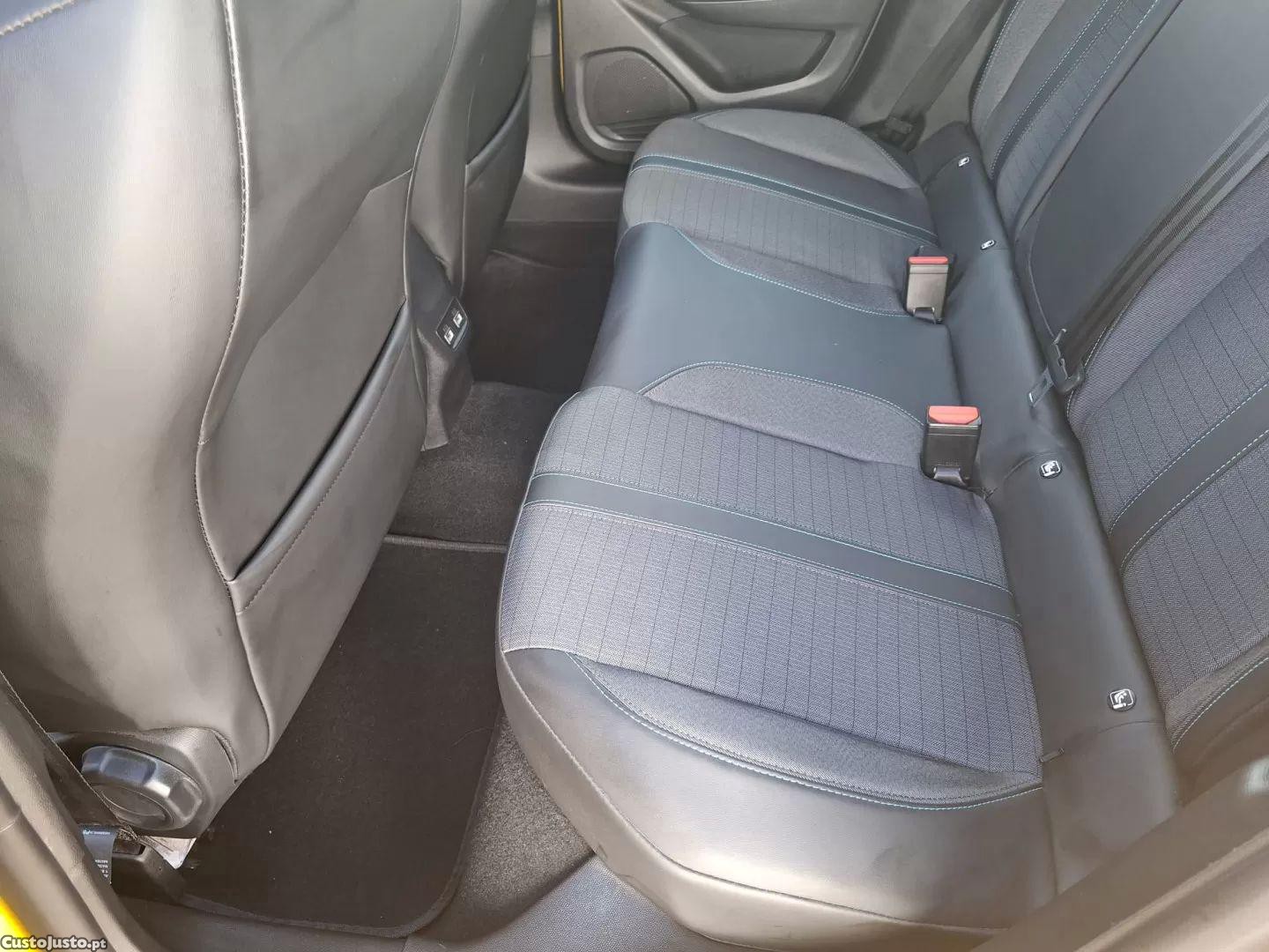 Peugeot 208 1.2 puretech allure pack — fotografia 12