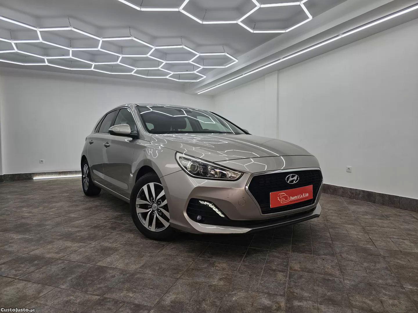 Hyundai i30 1.0 t-gdi style — fotografia 24