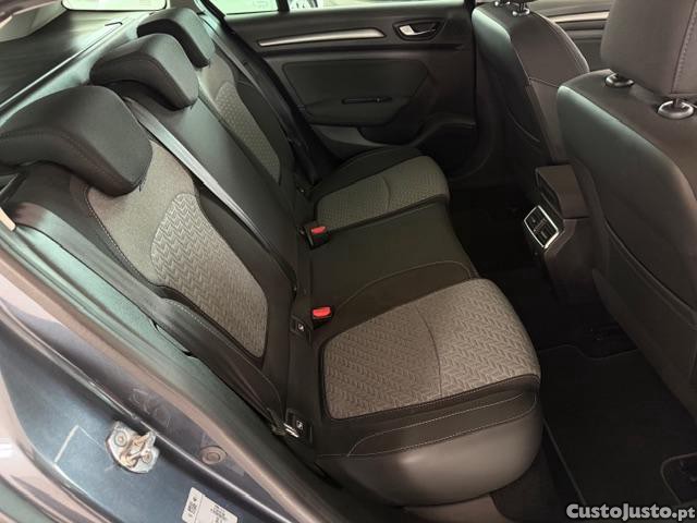 Renault Mégane iv sport tourer 1.5 BLUE DCI LIMITED — fotografia 5