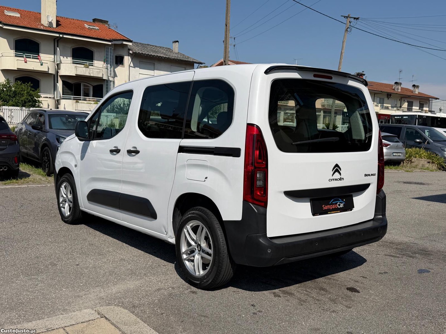 Citroën Berlingo 1.5 BlueHDi M Shine — fotografia 16