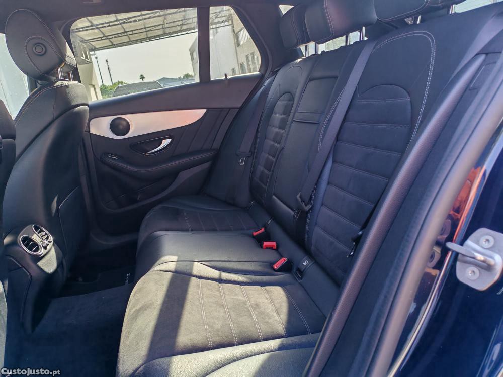 Mercedes-Benz C 220 d AMG Line — fotografia 8
