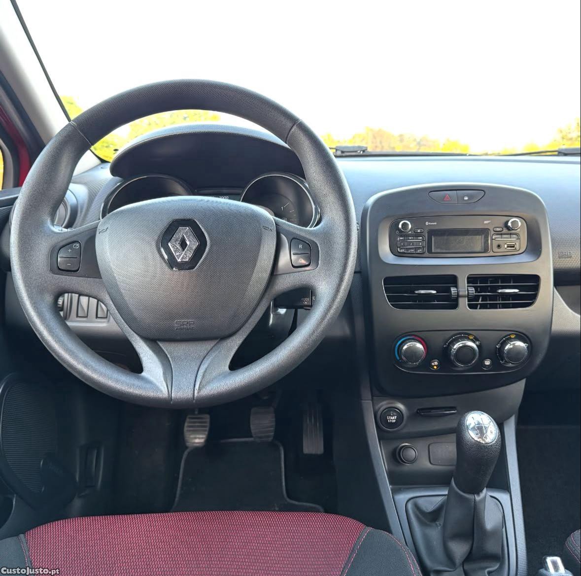 Renault Clio IV — fotografia 4
