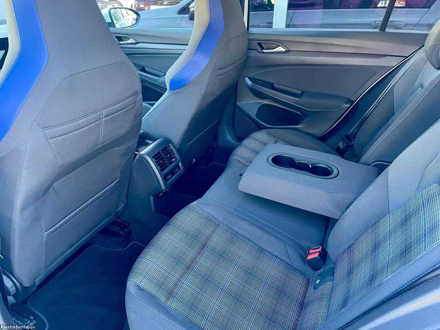 Volkswagen Golf 1.4 GTE Plug-in-Hybrid DSG — fotografia 5