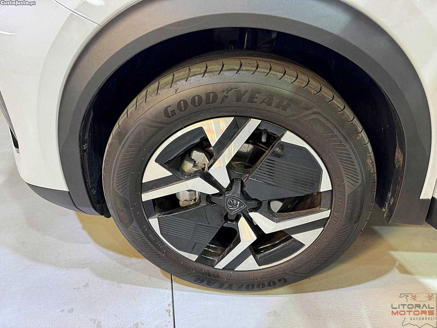 Peugeot 2008 1.2 PureTech Allure Pack — fotografia 14
