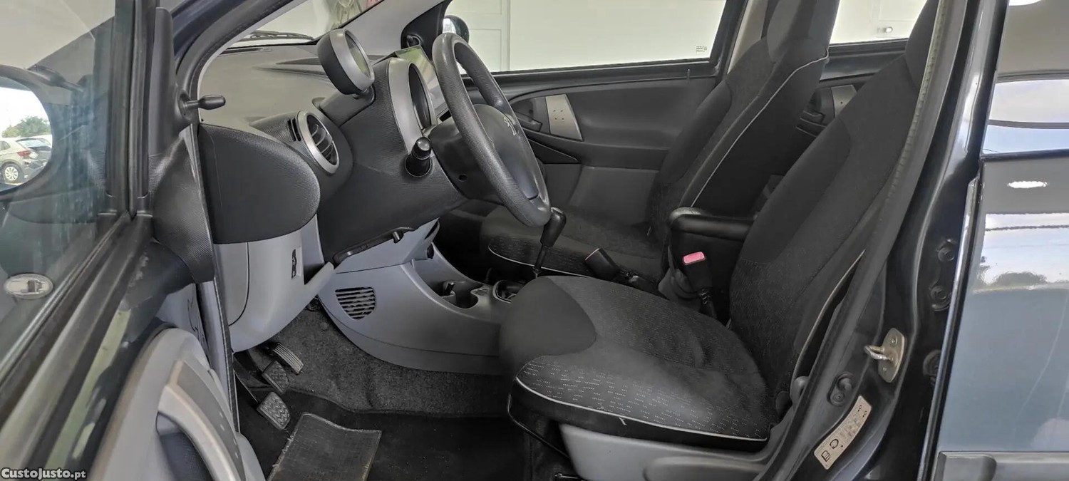 Peugeot 107 Outro — fotografia 16