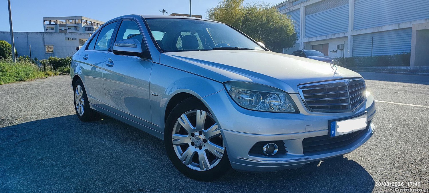 Mercedes-Benz C 200 Elegance — fotografia 7