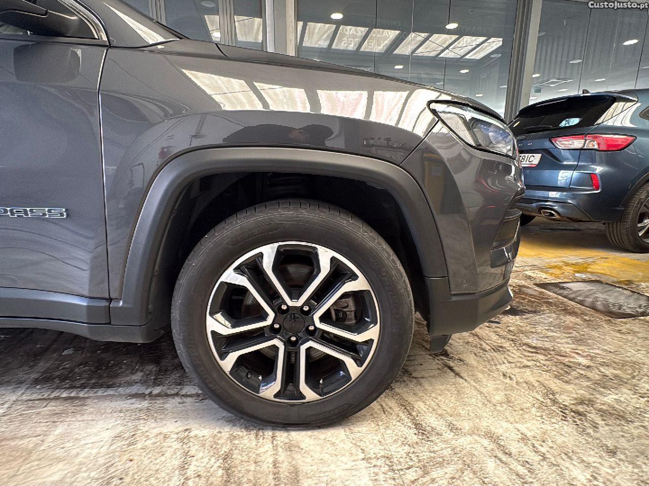 Jeep Compass 1.3 TG Limited — fotografia 8