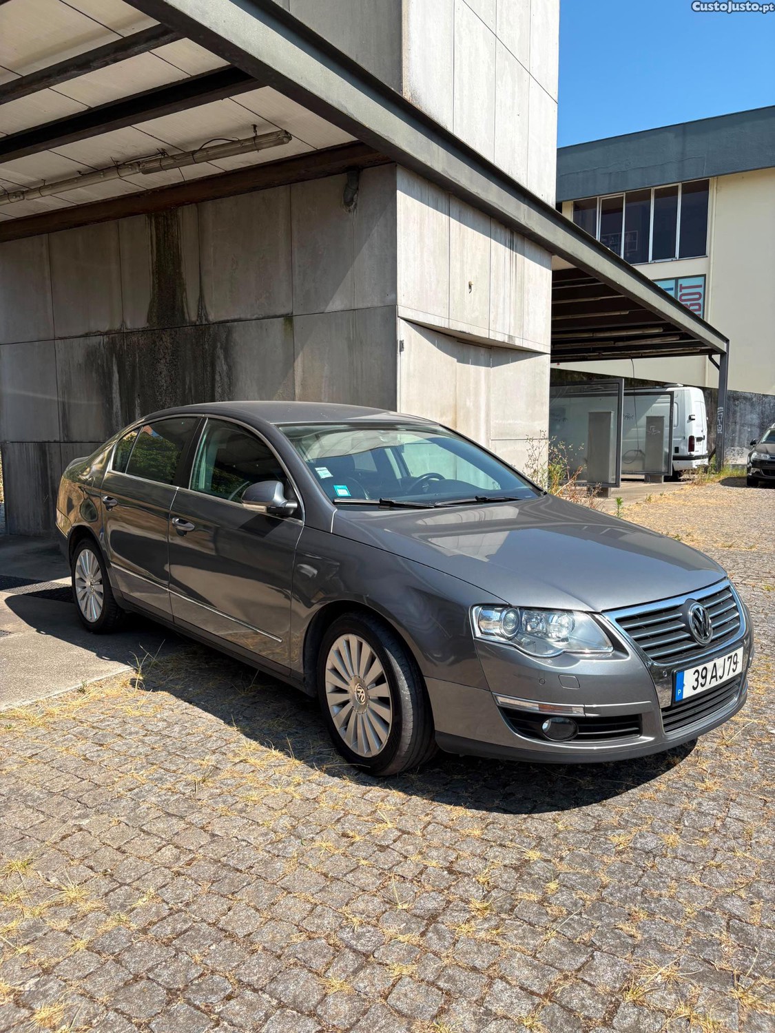 Volkswagen Passat 2.0 TDi — fotografia 11