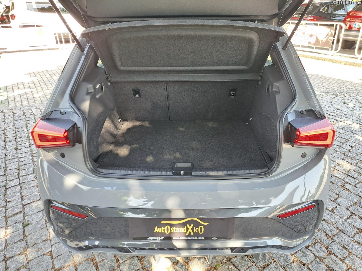 CUPRA Born BEV 58 kwh — fotografia 11