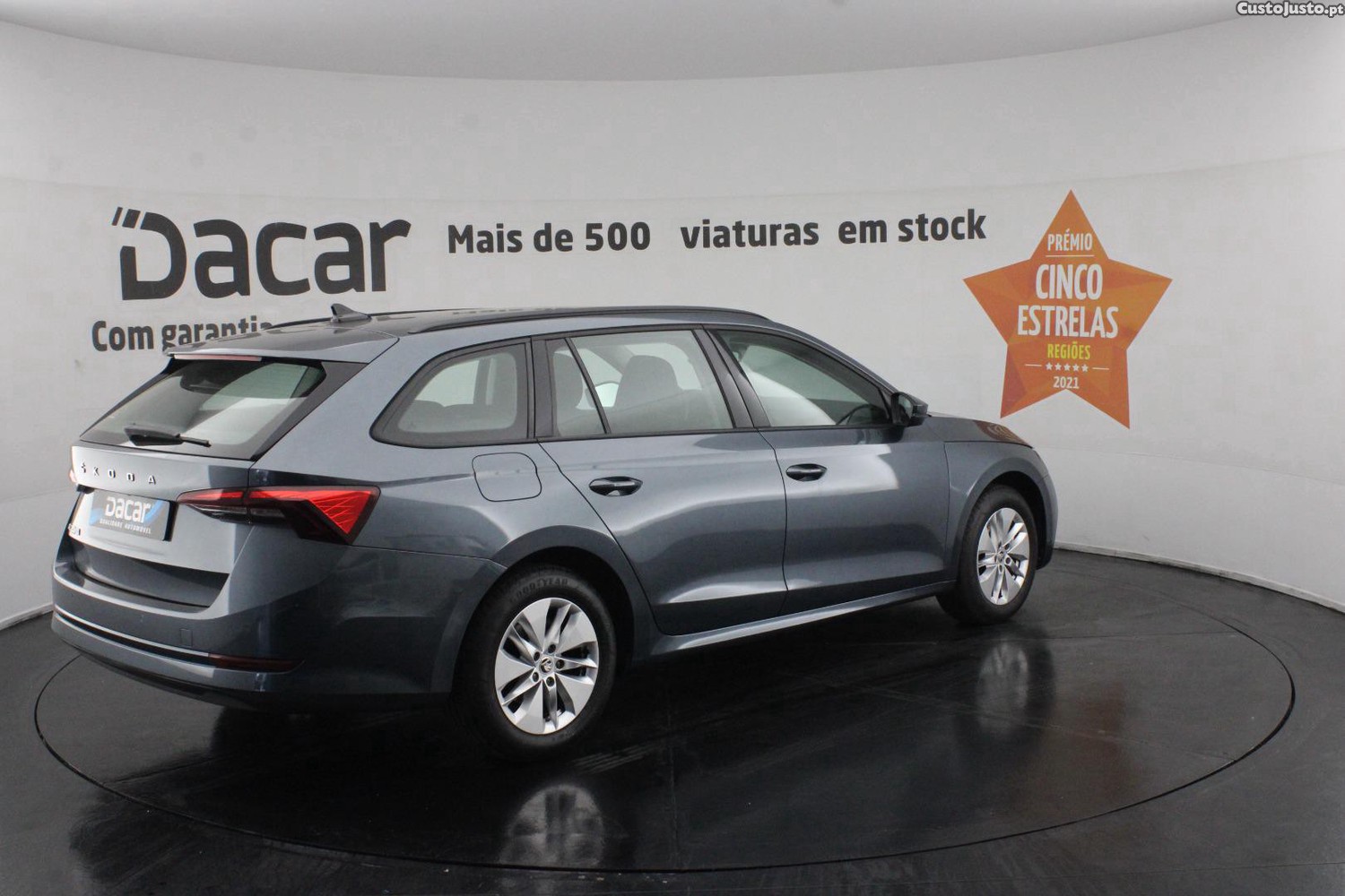 Skoda Octavia BREAK 2.0 TDI AMBITION — fotografia 25