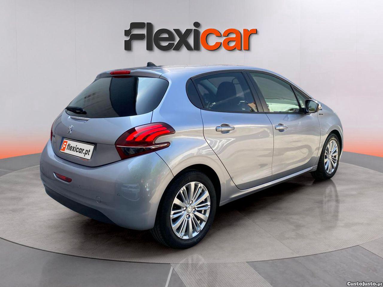 Peugeot 208 1.2 PureTech Signature — fotografia 11
