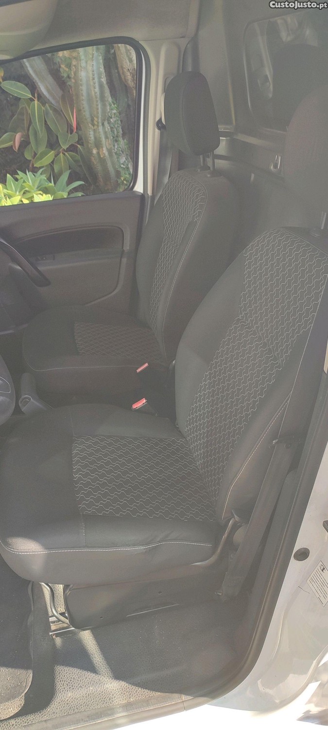 Renault Kangoo vend troc retomo carro mota — fotografia 9