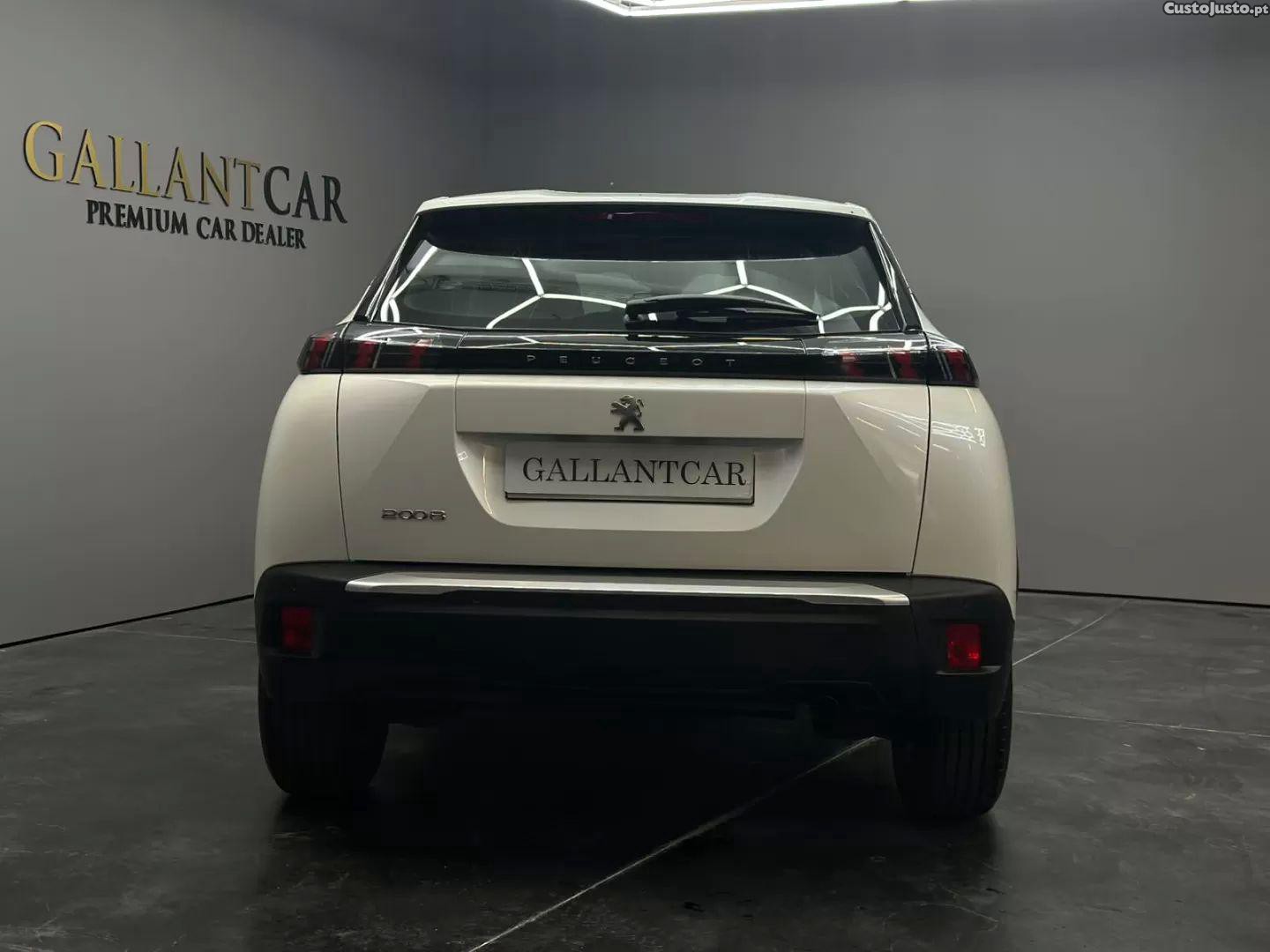 Peugeot 2008 1.2 puretech active pack — fotografia 8