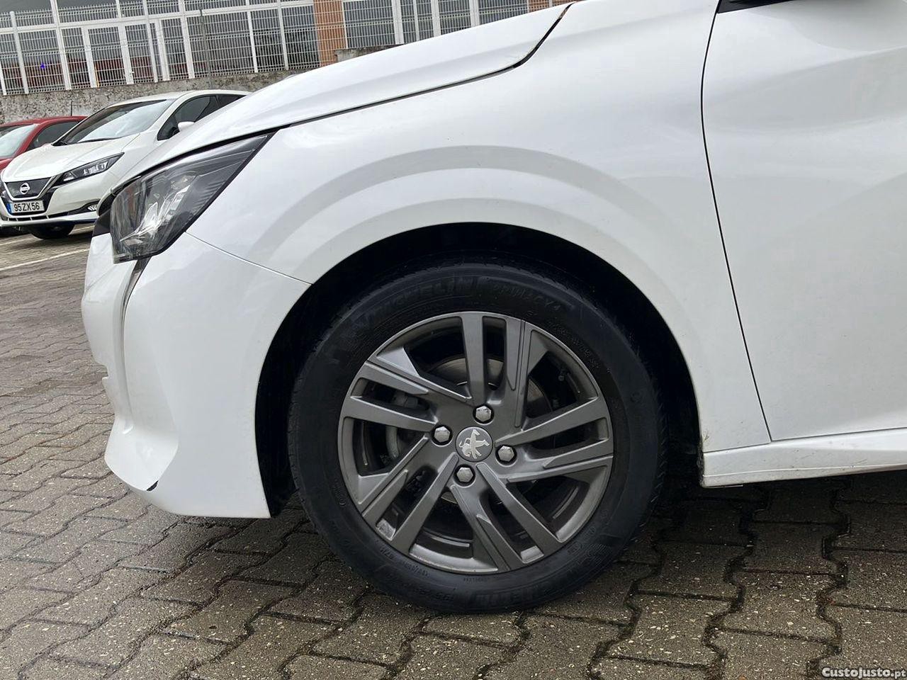 Peugeot 208 1.2 Pure Tech Active Pack — fotografia 2