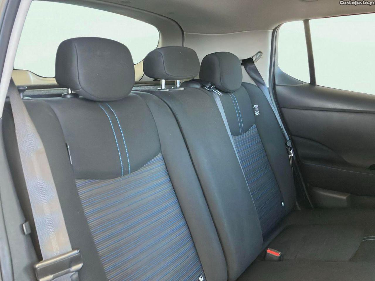 Nissan Leaf Acenta — fotografia 5