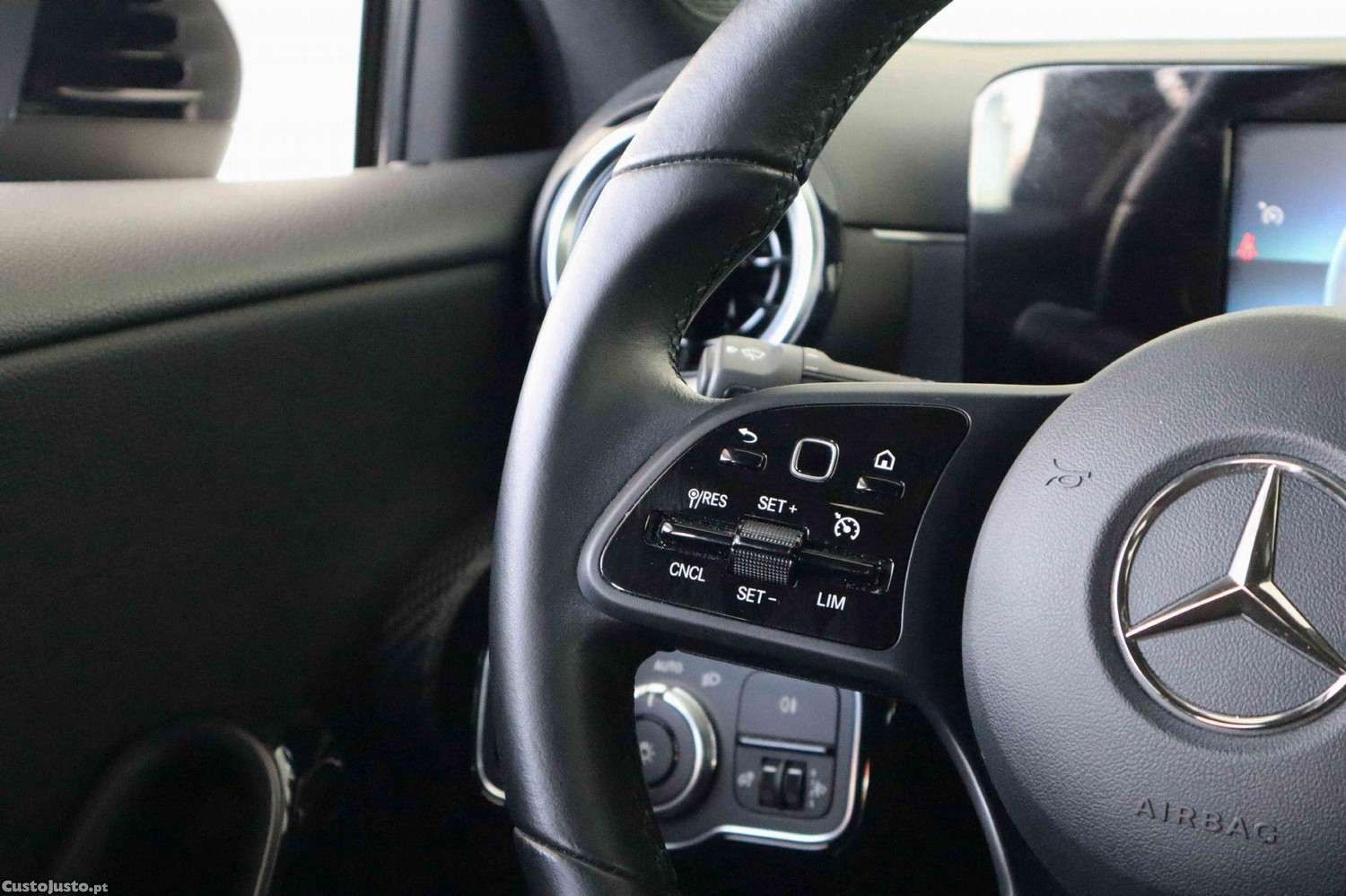 Mercedes-Benz A 160 d Business Solutions — fotografia 17