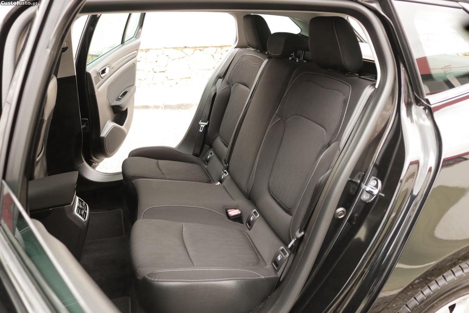 Renault Mégane Sport Tourer 1.5 Blue DCI Limited 115cv — fotografia 36