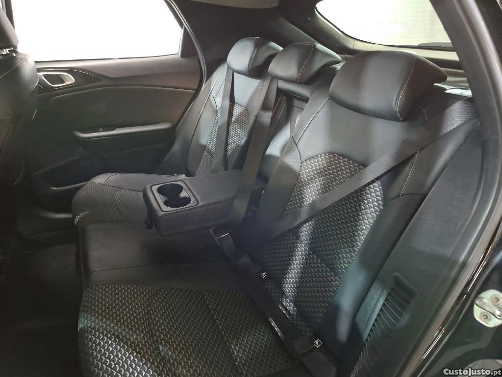 Kia XCeed 1.6 GDI P-HEV DRIVE (AUTO) — fotografia 2