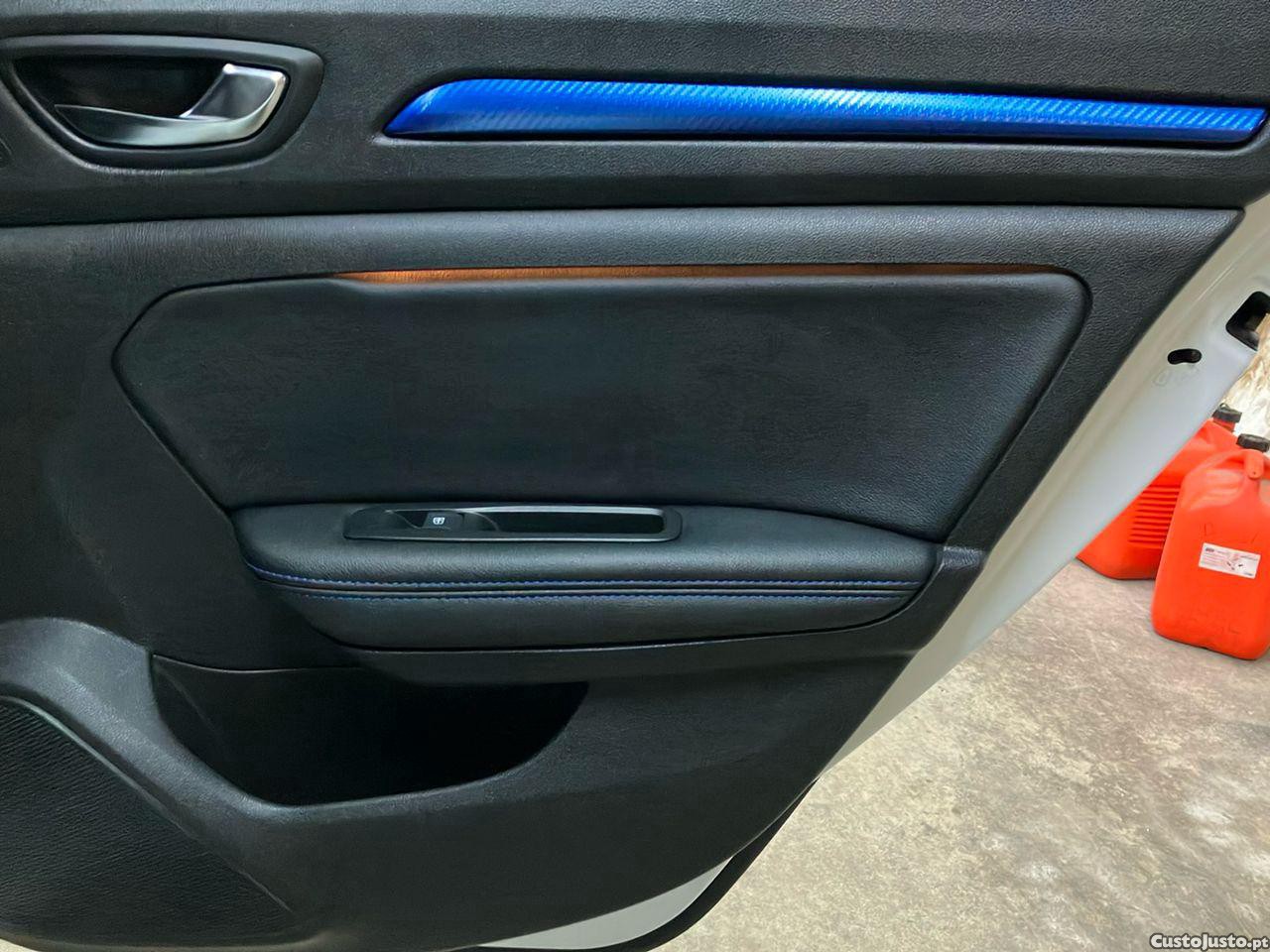 Renault Mégane 1.6 TCe GT EDC — fotografia 4