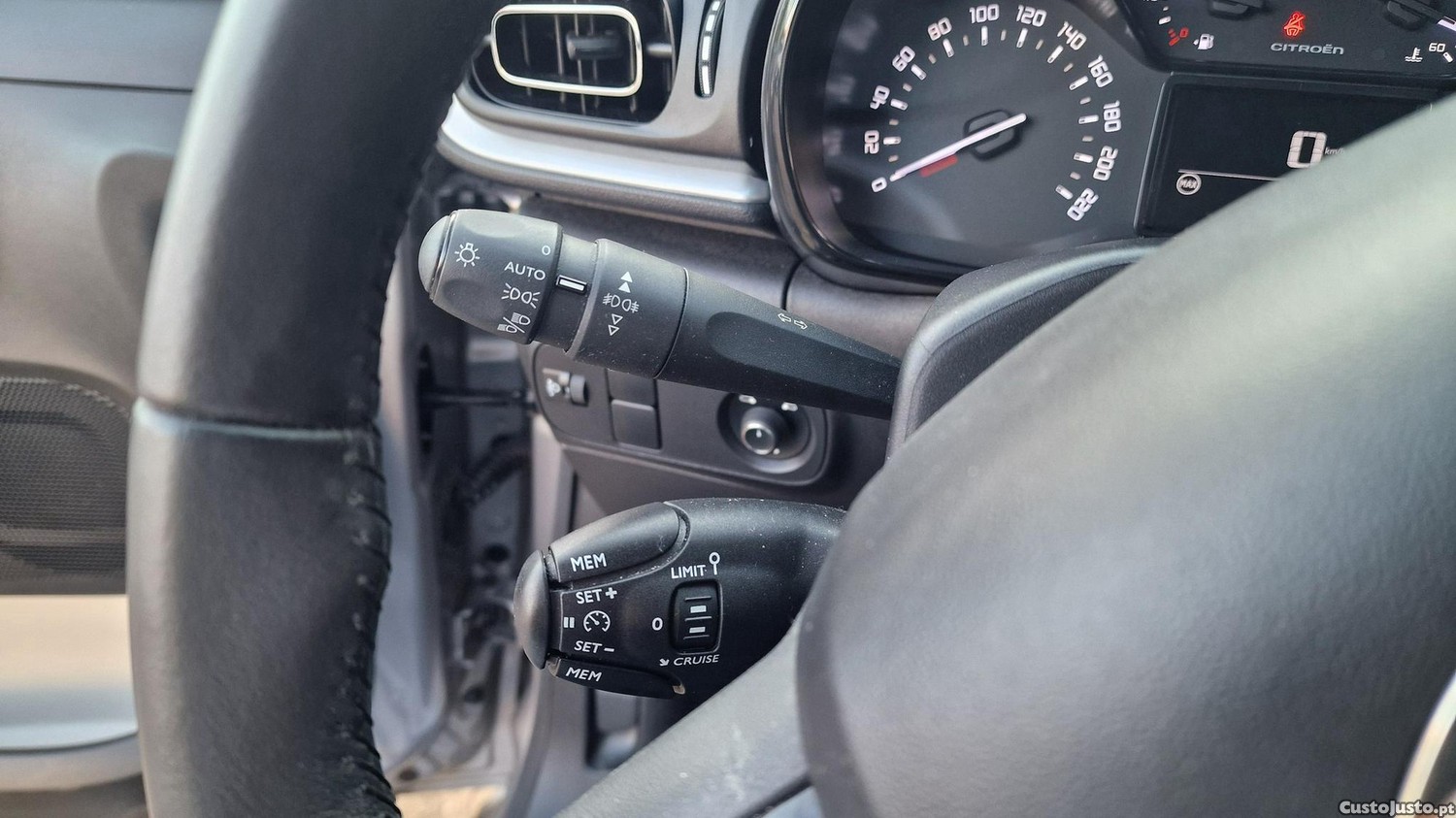 Citroën C3 1.2 PureTech Shine Pack — fotografia 16