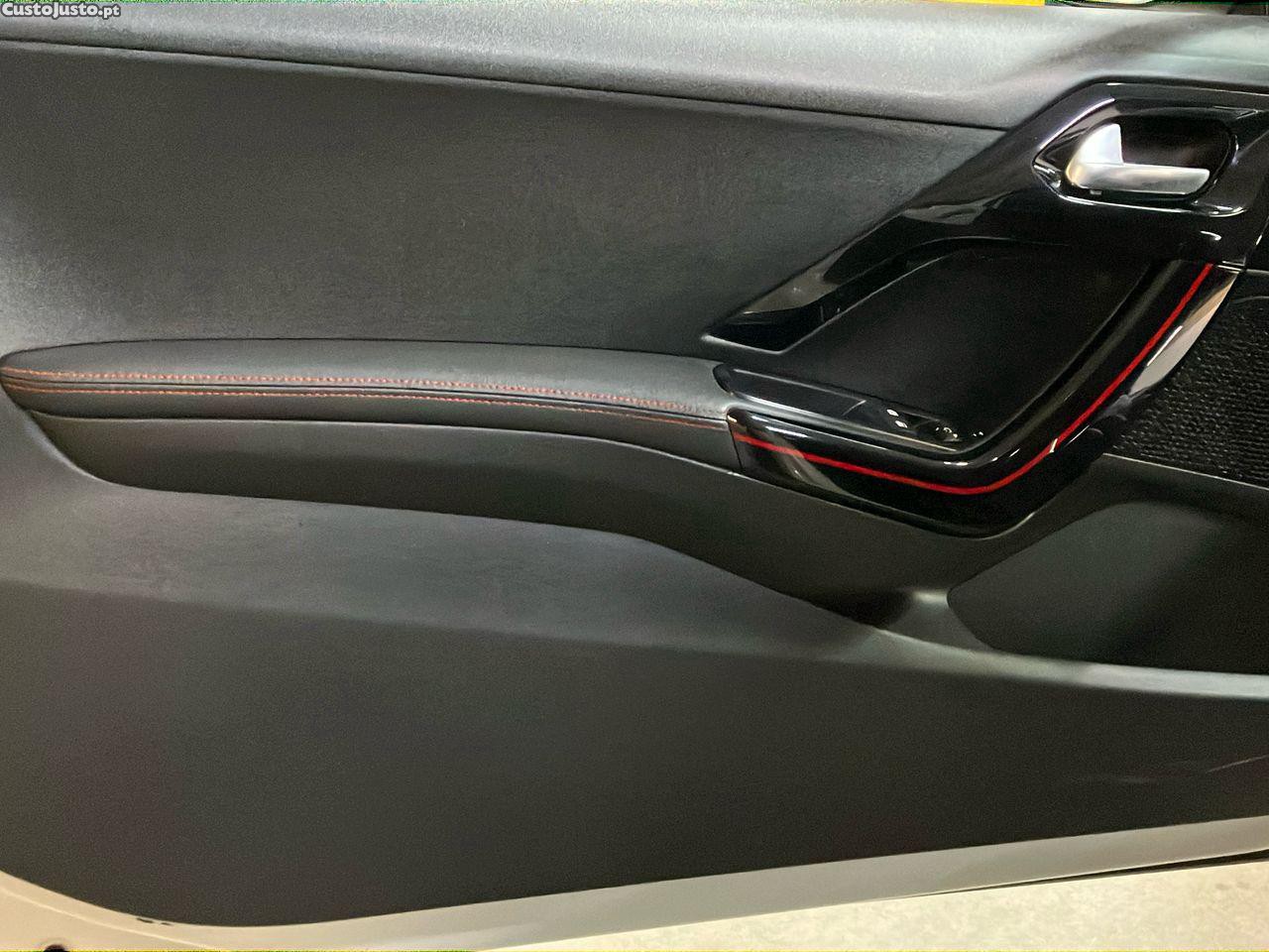 Peugeot 208 1.2 PureTech GT Line — fotografia 4