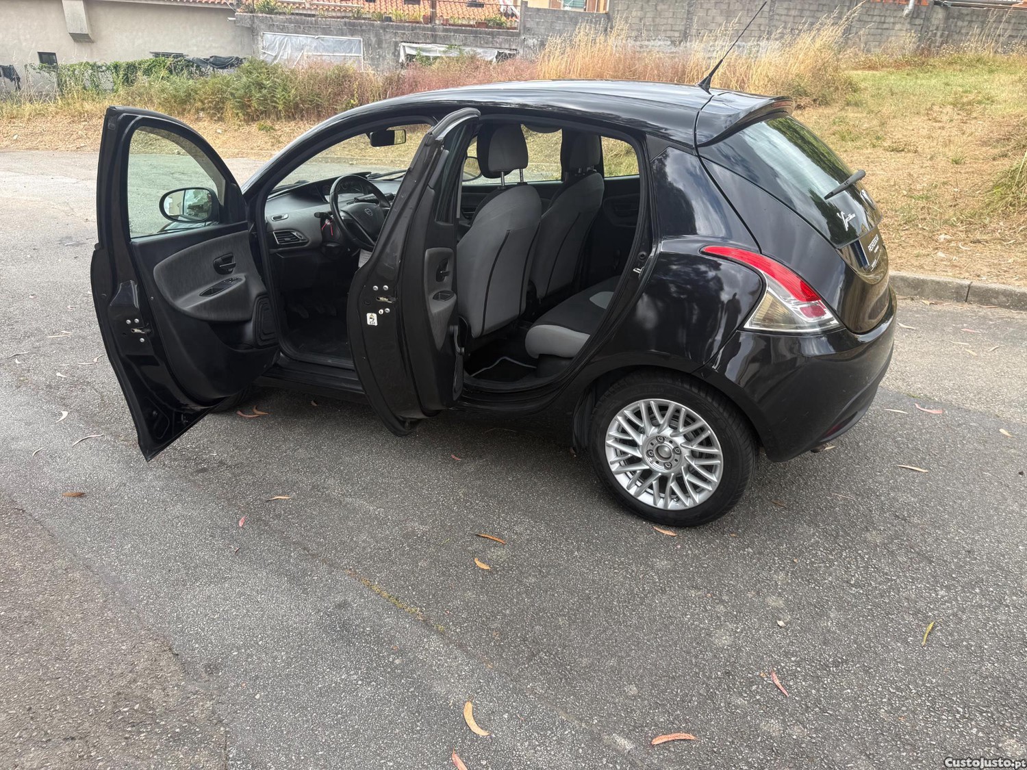 Lancia Ypsilon 1.2 S&S GolD — fotografia 8