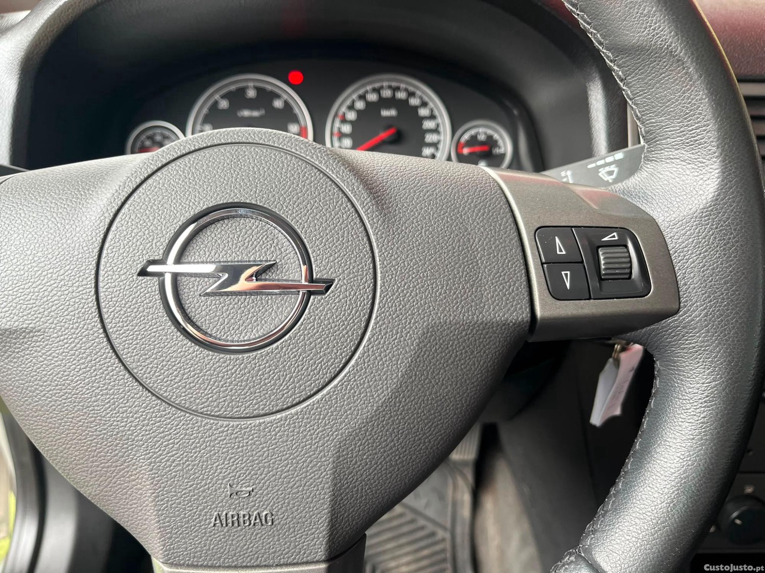 Opel Vectra 1.9 CDTI | 120 CV — fotografia 4