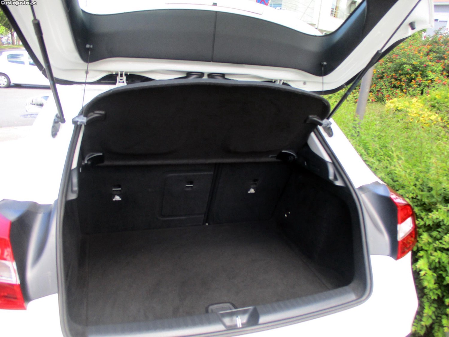 Mercedes-Benz GLA 180 d 7G-DCT Style — fotografia 3
