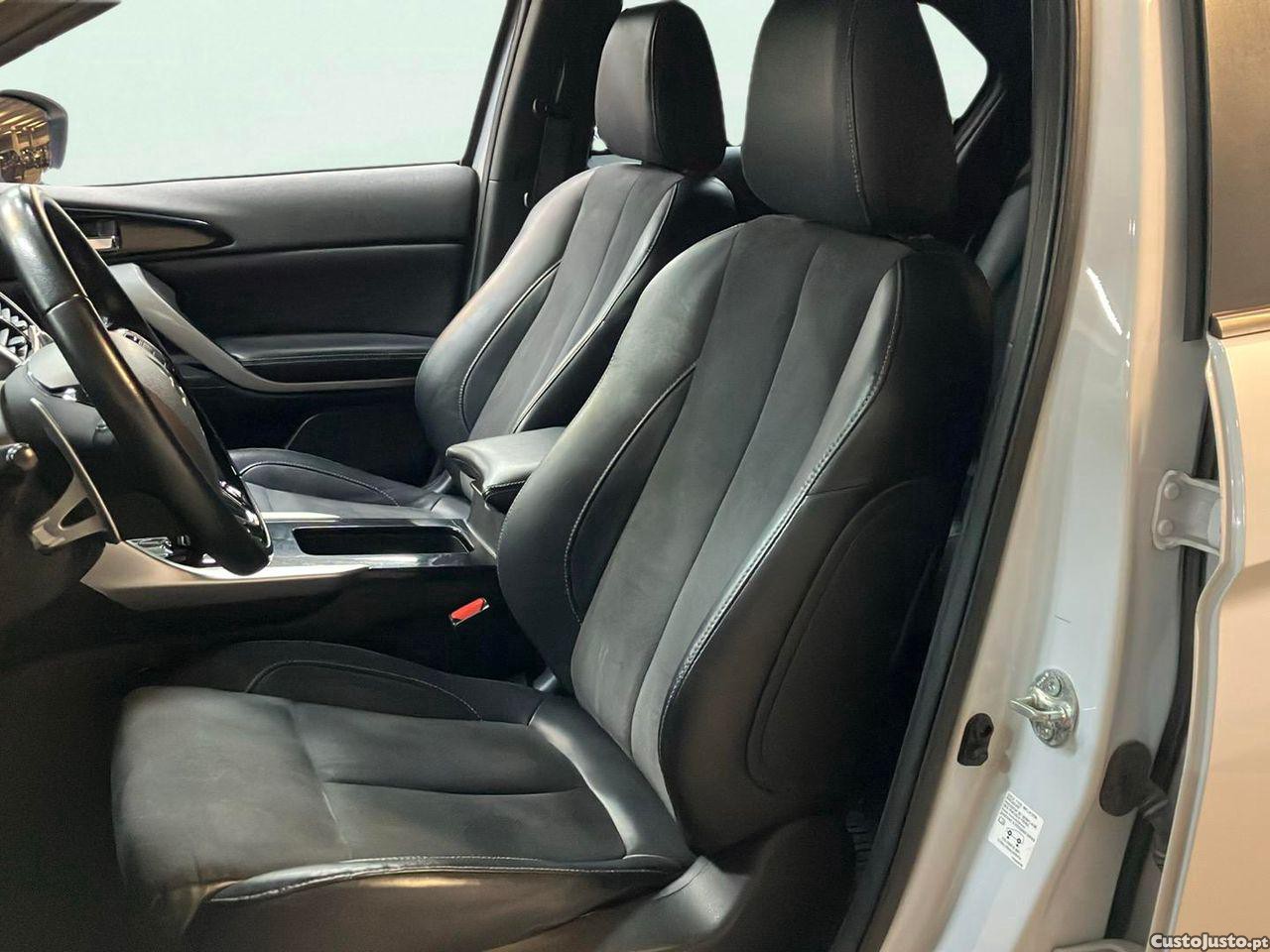 Mitsubishi Eclipse Cross 2.4 PHEV eMotion — fotografia 10