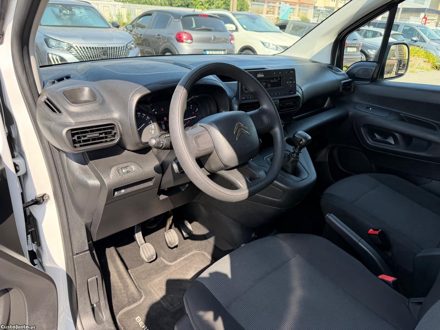 Citroën Berlingo 1.5 BlueHDi M Shine — fotografia 15