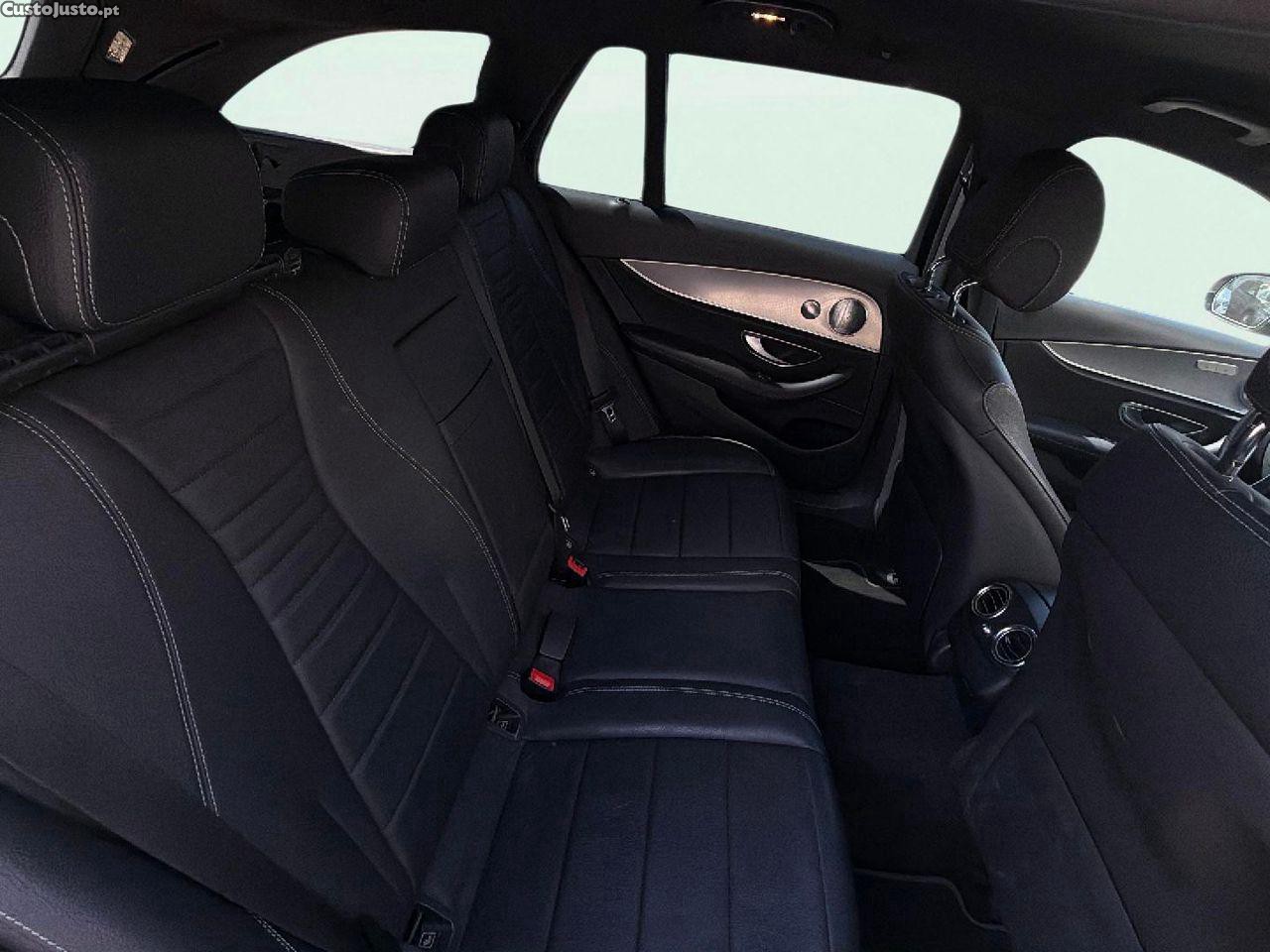Mercedes-Benz E 220 d Avantgarde+ — fotografia 3