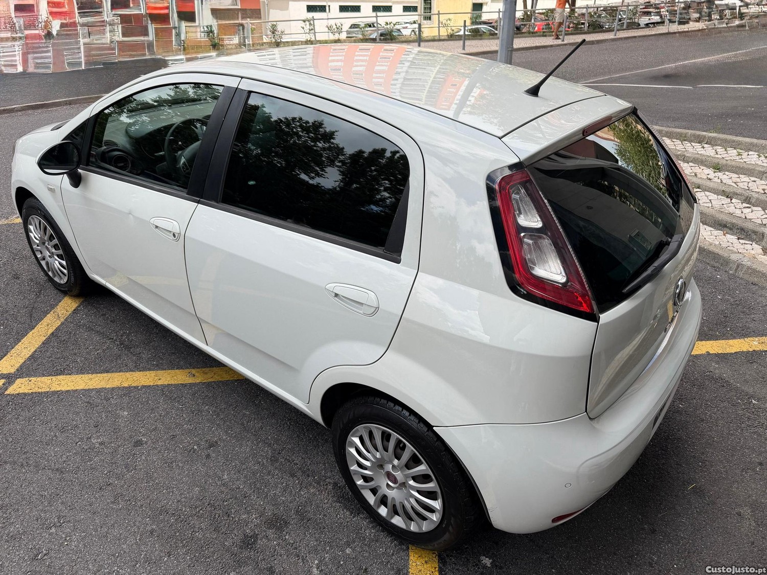 Fiat Punto 1.3 M-jet 4Fleet Start&Stop — fotografia 20
