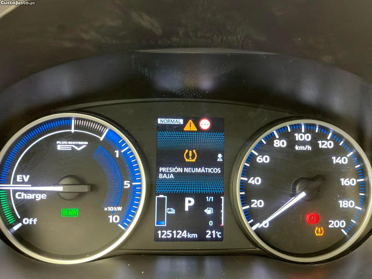 Mitsubishi Eclipse Cross 2.4 PHEV eMotion — fotografia 9