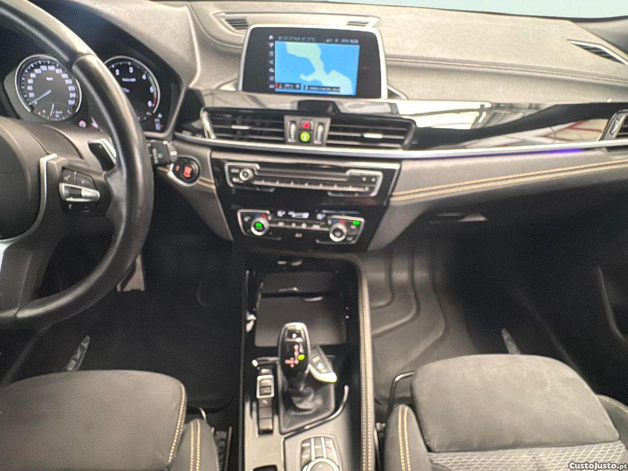BMW X2 18 d sDrive Auto Pack M — fotografia 5
