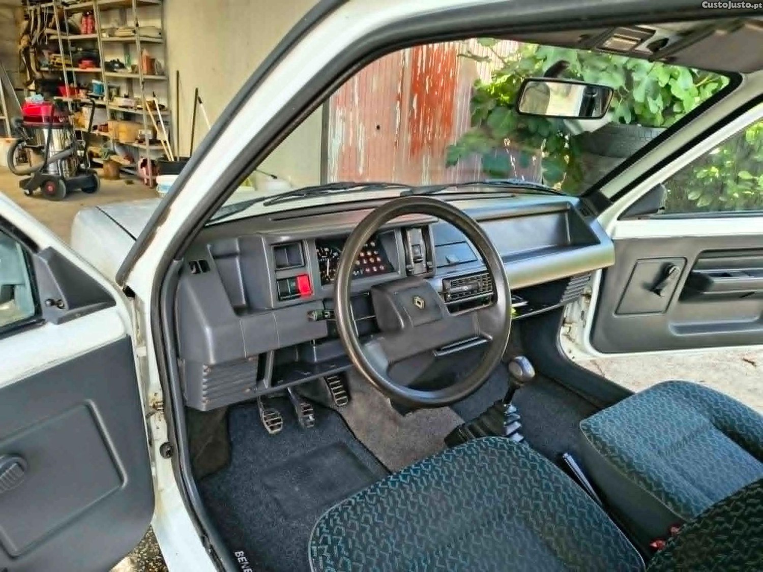 Renault Express 1.2 gasolina — fotografia 9