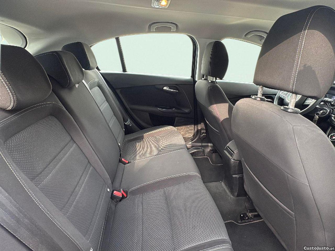 Fiat Tipo 1.3 M-Jet Lounge — fotografia 5