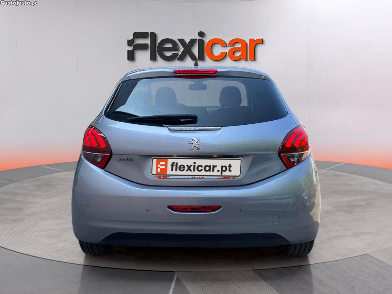 Peugeot 208 1.2 PureTech Signature — fotografia 12