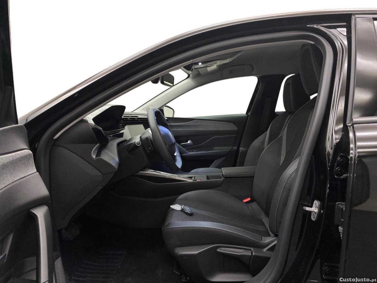 Peugeot 308 Hybrid Allure e-DCS6 — fotografia 7