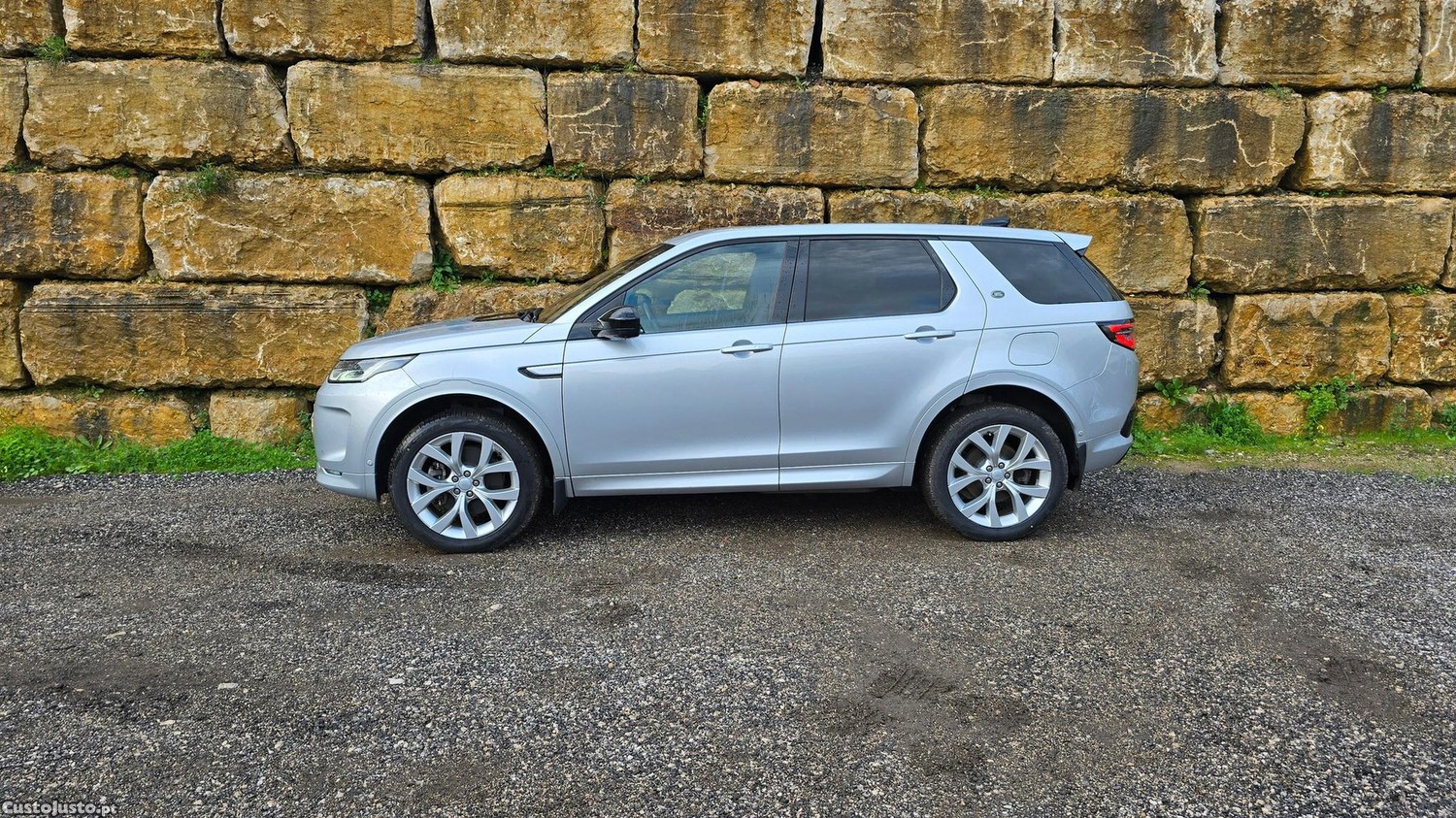 Land Rover Discovery Sport 1.5 I3 P300e AWD R-Dynamic HSE - 22 — photo 3