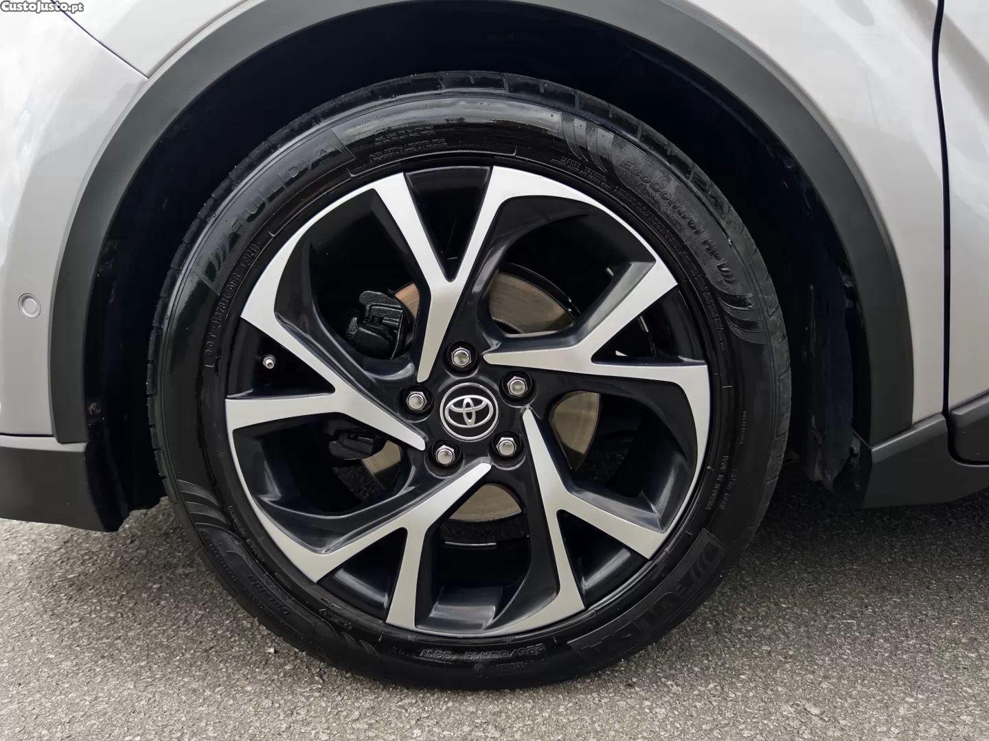 Toyota C-HR 1.8 hsd lounge — fotografia 15